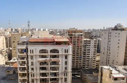 Apartment - 3 Bedrooms - 1 Bathroom for sale in Hedaya Basha St. - Glim - Hay Sharq - Alexandria