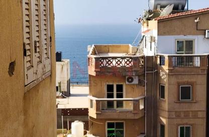 Apartment - 3 Bedrooms - 1 Bathroom for sale in Hedaya Basha St. - Glim - Hay Sharq - Alexandria