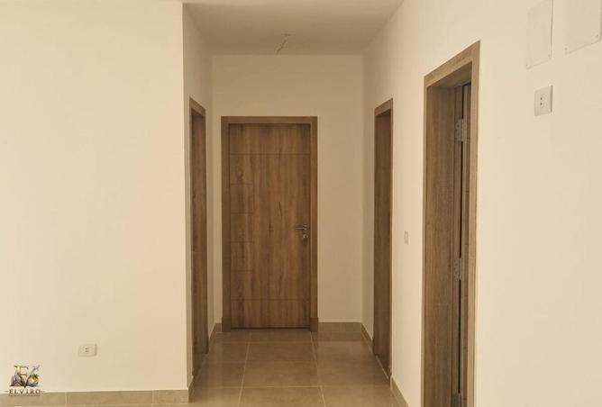 92413726 - صورة العقار 3