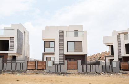 Villa - 4 - 4 for sale in Nyoum October - Northern Expansions - 6 October City - Giza