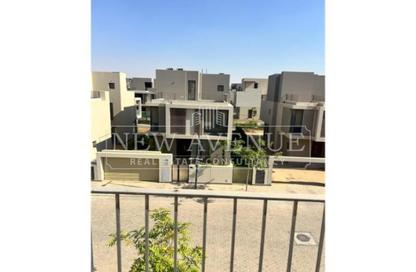 فيلا - 6 - 5 للبيع في سوديك ايست - الحي السادس - هليوبوليس الجديدة - القاهرة