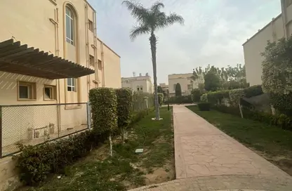 Villa - 5 Bedrooms - 5 Bathrooms for sale in Greens - 6th District - Sheikh Zayed City - Giza