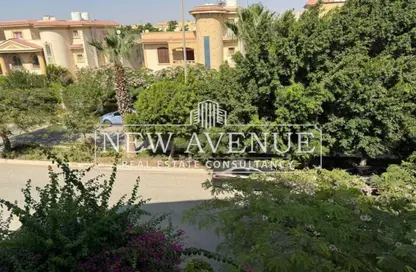 منزل مزدوج - 5 غرف نوم - 4 حمامات للبيع في الشروق 2000 - كمبوندات الشروق - مدينة الشروق - القاهرة