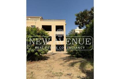 Twin House - 5 Bedrooms - 4 Bathrooms for sale in Al Shorouk 2000 - El Shorouk Compounds - Shorouk City - Cairo
