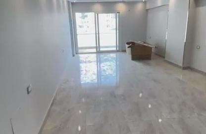 Apartment - 3 Bedrooms - 3 Bathrooms for rent in Mountain View iCity - 5th Settlement Compounds - The 5th Settlement - New Cairo City - Cairo