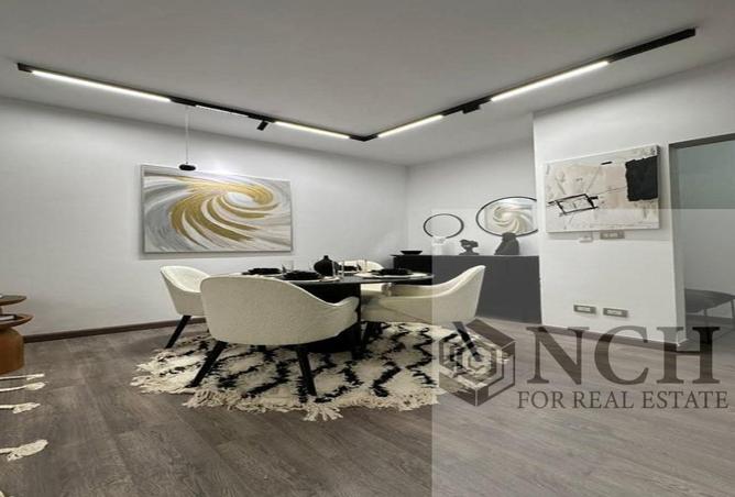 77610302 - Property Image 2