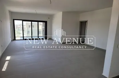 شقة - 3 غرف نوم - 3 حمامات للبيع في كمبوند البروج - كمبوندات الشروق - مدينة الشروق - القاهرة