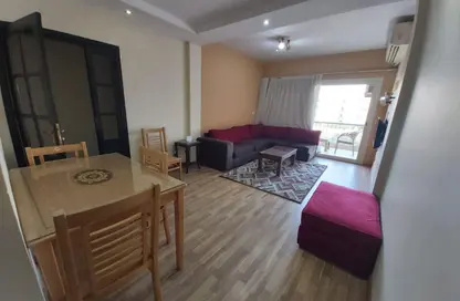 شقة - 3 غرف نوم - 2 حمامات للايجار في ذا ادريس - الحي الثاني عشر - الشيخ زايد - الجيزة