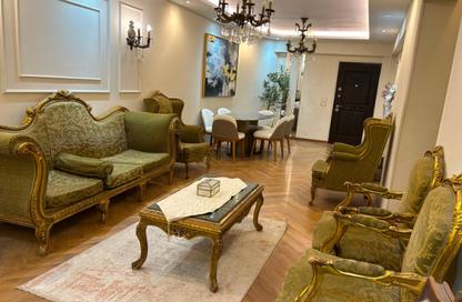 Apartment - 4 Bedrooms - 1 Bathroom for sale in Essam Bahr St. - 10th Zone - Nasr City - Cairo