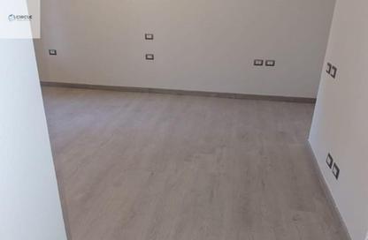 Apartment - 2 Bedrooms - 2 Bathrooms for rent in Palm Hills Village Gate - South Investors Area - New Cairo City - Cairo