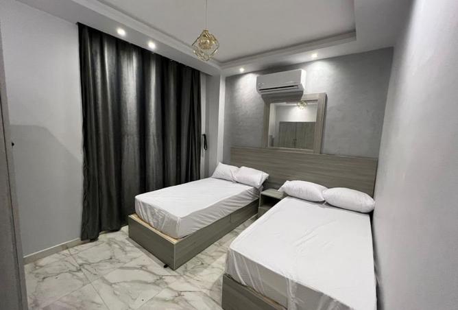 102906354 - Property Image 3