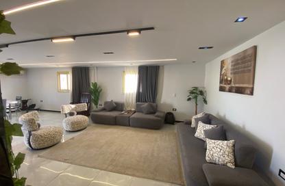 Apartment - 3 - 3 for sale in Gate 4 old - Horus - Hadayek El Ahram - Giza