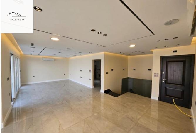 8632202 - Property Image 2