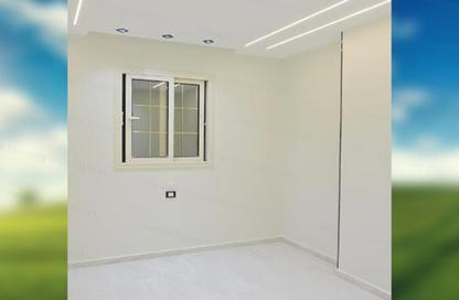 Apartment - 1 Bedroom - 1 Bathroom for sale in Gate 3 - Menkaure - Hadayek El Ahram - Giza