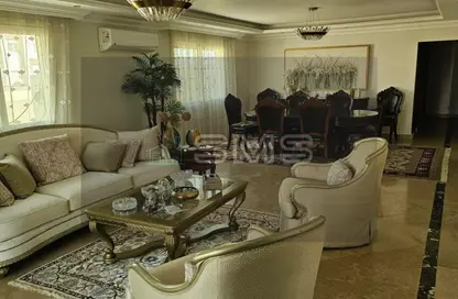 شقة - 5 غرف نوم - 3 حمامات للبيع في شارع الشويفات - الحي الاول - التجمع الخامس - مدينة القاهرة الجديدة - القاهرة شقة - 5 غرف نوم - 3 حمامات للبيع في شارع الشويفات - الحي الاول - التجمع الخامس - مدينة القاهرة الجديدة - القاهرة