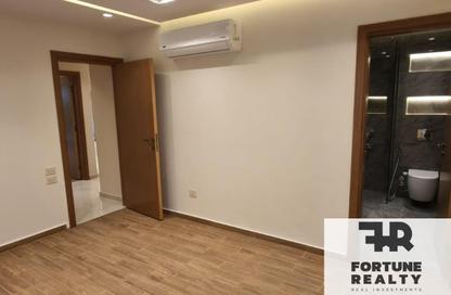 Apartment - 2 Bedrooms - 3 Bathrooms for rent in Lake View - 5th Settlement Compounds - The 5th Settlement - New Cairo City - Cairo Apartment - 2 Bedrooms - 3 Bathrooms for rent in Lake View - 5th Settlement Compounds - The 5th Settlement - New Cairo City - Cairo
