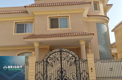 Villa - 7+ Bedrooms - 7+ Bathrooms for sale in Al Yasmin St. - 2nd District - 6 October City - Giza