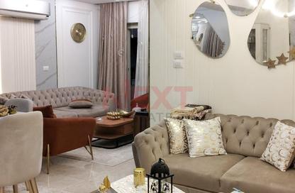 Apartment - 3 Bedrooms - 1 Bathroom for sale in Khaled Ibn Al Walid St. - Miami - Hay Awal El Montazah - Alexandria