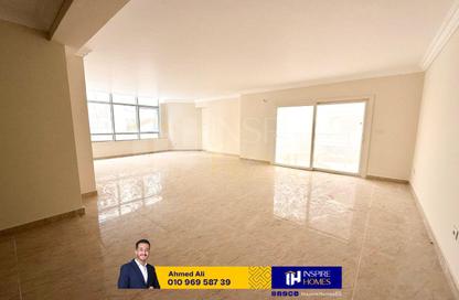 Apartment - 3 Bedrooms - 2 Bathrooms for rent in Grand View - Smouha - Hay Sharq - Alexandria