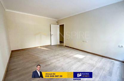 Apartment - 3 Bedrooms - 2 Bathrooms for rent in Grand View - Smouha - Hay Sharq - Alexandria