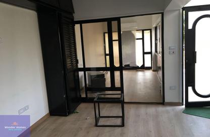 Apartment - 2 Bedrooms - 1 Bathroom for rent in Street 250 - Degla - Hay El Maadi - Cairo