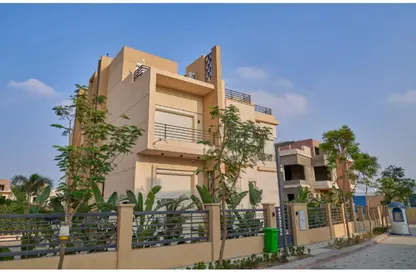 Villa - 4 Bedrooms - 5 Bathrooms for sale in Alma - 2nd District - Sheikh Zayed City - Giza
