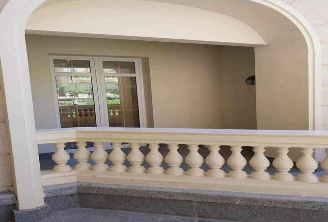 73492198 - Property Image 2