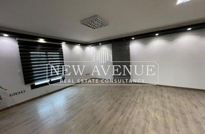 Office Space - 4 Bedrooms - 3 Bathrooms for rent in Zahraa Al Maadi Tunnel - Degla - Hay El Maadi - Cairo