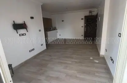 Apartment - 2 Bedrooms - 1 Bathroom for rent in Degla Gardens - Hadayek October - 6 October City - Giza