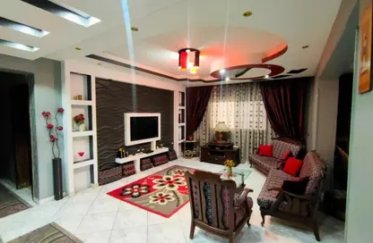 Apartment - 3 Bedrooms - 2 Bathrooms for rent in Mahmoud Al Badry St. - 8th Zone - Nasr City - Cairo