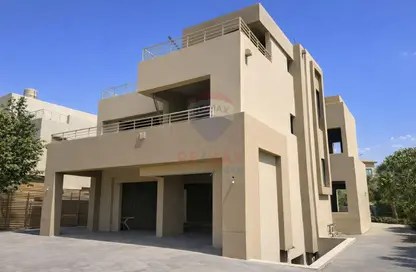 فيلا - 7 غرف نوم - 8 حمامات للبيع في بالم هيلز جولف اكستينشن - طريق الواحات - مدينة 6 أكتوبر - الجيزة