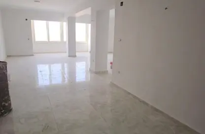 مساحات مكتبية - استوديو - 2 حمامات للايجار في المهندسين - الجيزة مساحات مكتبية - استوديو - 2 حمامات للايجار في المهندسين - الجيزة