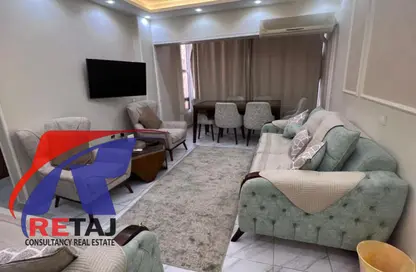 Apartment - 2 Bedrooms - 1 Bathroom for rent in Anwar Al Mufti St. - 1st Zone - Nasr City - Cairo