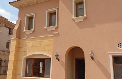 Villa - 4 - 4 for sale in City Gate - 5th Settlement Compounds - The 5th Settlement - New Cairo City - Cairo