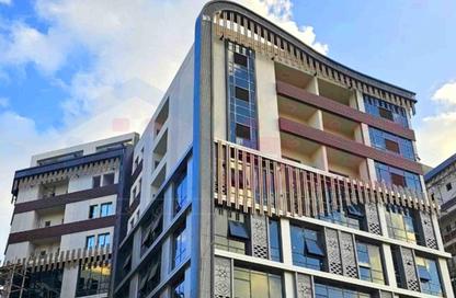 Apartment - 3 Bedrooms - 3 Bathrooms for sale in Sawary - Alexandria Compounds - Alexandria