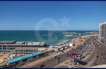 Apartment - 4 Bedrooms - 4 Bathrooms for sale in Al Geish Road - Laurent - Hay Sharq - Alexandria