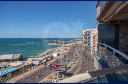 Apartment - 4 Bedrooms - 4 Bathrooms for sale in Al Geish Road - Laurent - Hay Sharq - Alexandria