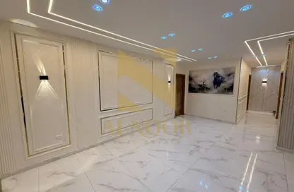 شقة - 4 غرف نوم - 3 حمامات للبيع في الحي الثالث - مدينة 6 أكتوبر - الجيزة