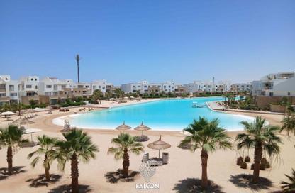 Chalet - 2 Bedrooms - 2 Bathrooms for sale in Swan Lake Gouna - El Gouna - Hurghada - Red Sea