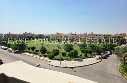 Apartment - 3 Bedrooms - 2 Bathrooms for rent in Area B - Ganoob El Acadimia - New Cairo City - Cairo