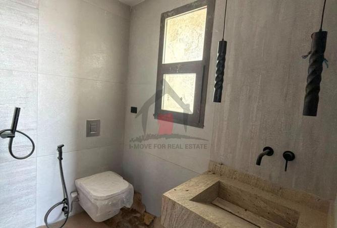 101780880 - Property Image 3