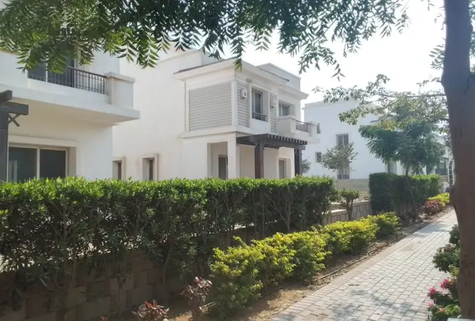99112906 - Property Image 2