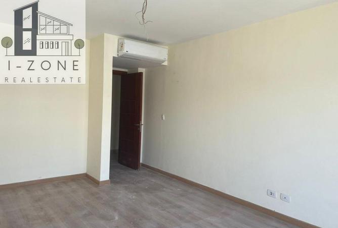 99399067 - Property Image 3