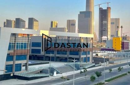 Shop - Studio - 1 Bathroom for sale in R3 - New Capital City - Cairo