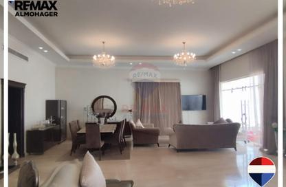 فيلا - 3 غرف نوم - 4 حمامات للبيع في نيو جيزة - طريق مصر اسكندرية الصحراوي - مدينة 6 أكتوبر - الجيزة