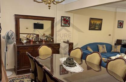 Apartment - 2 Bedrooms - 1 Bathroom for sale in Al Fath St. - Fleming - Hay Sharq - Alexandria