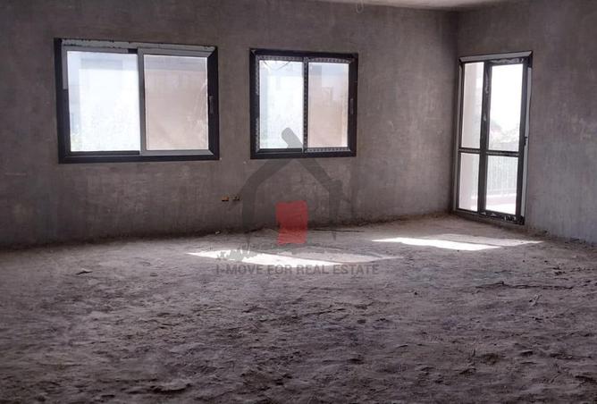 98004298 - Property Main Image