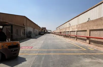 Factory - Studio - 5 Bathrooms for sale in Industrial Area 10th Ramadan - 10th of Ramadan City - Sharqia