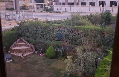 Apartment - 3 Bedrooms - 3 Bathrooms for sale in Zizinia Gardens - Ext North Inves Area - New Cairo City - Cairo