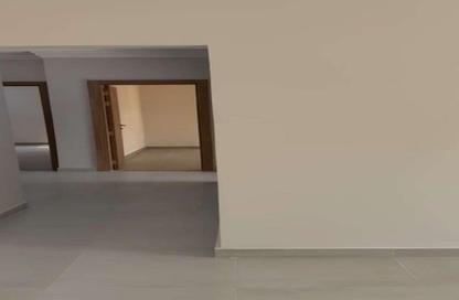 Apartment - 2 Bedrooms - 1 Bathroom for sale in Swan Lake Residence - 5th Settlement Compounds - The 5th Settlement - New Cairo City - Cairo